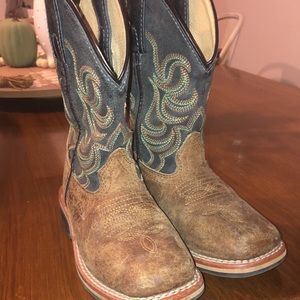 Toddler square toe boots